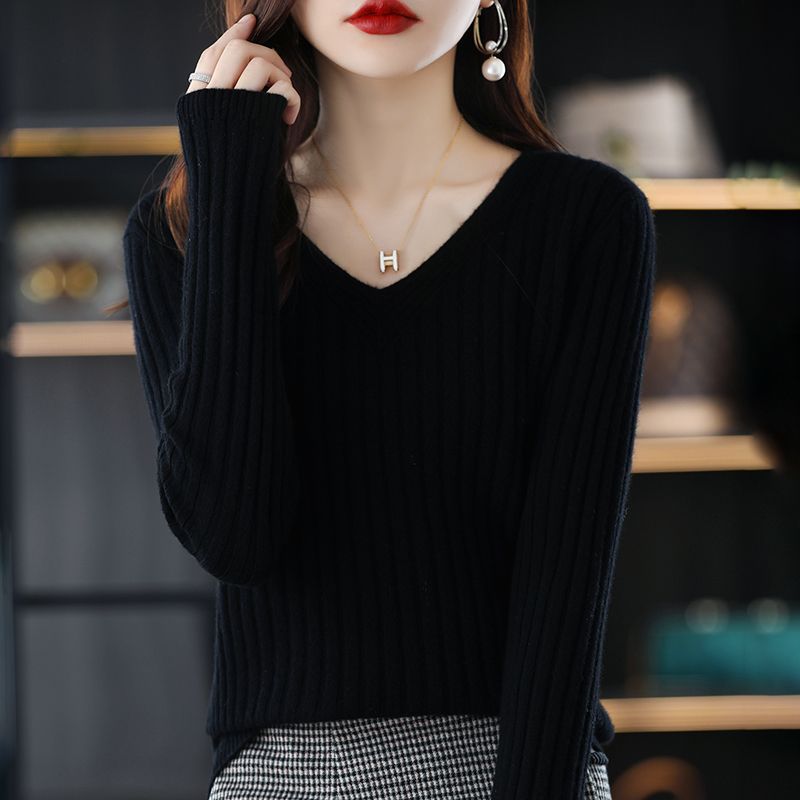 블랙 [2900 하트 모양의 V 넥]]