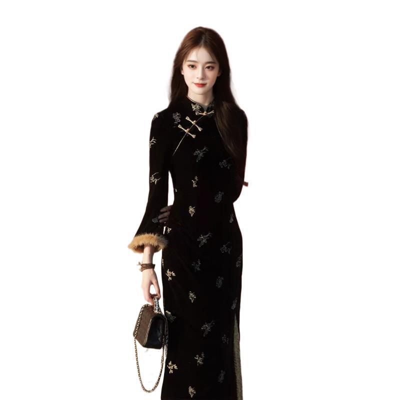 레트로 센스 새로운 중국 스타일 청삼 브론 징 벨벳 슬림 핏 원피스 가을 겨울 2024