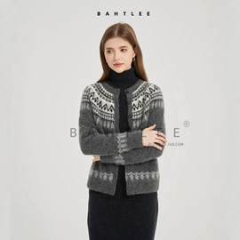 女式针织衫;毛衣;女式貂绒衫