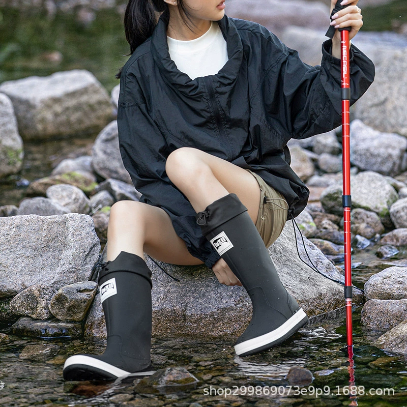 Дождевые сапоги женские высокие трубочки дождевые сапоги для взрослых мода нескользящие и толстые подошвы кухонные сапоги для воды мужские легкие автомойки обуви трансграничные