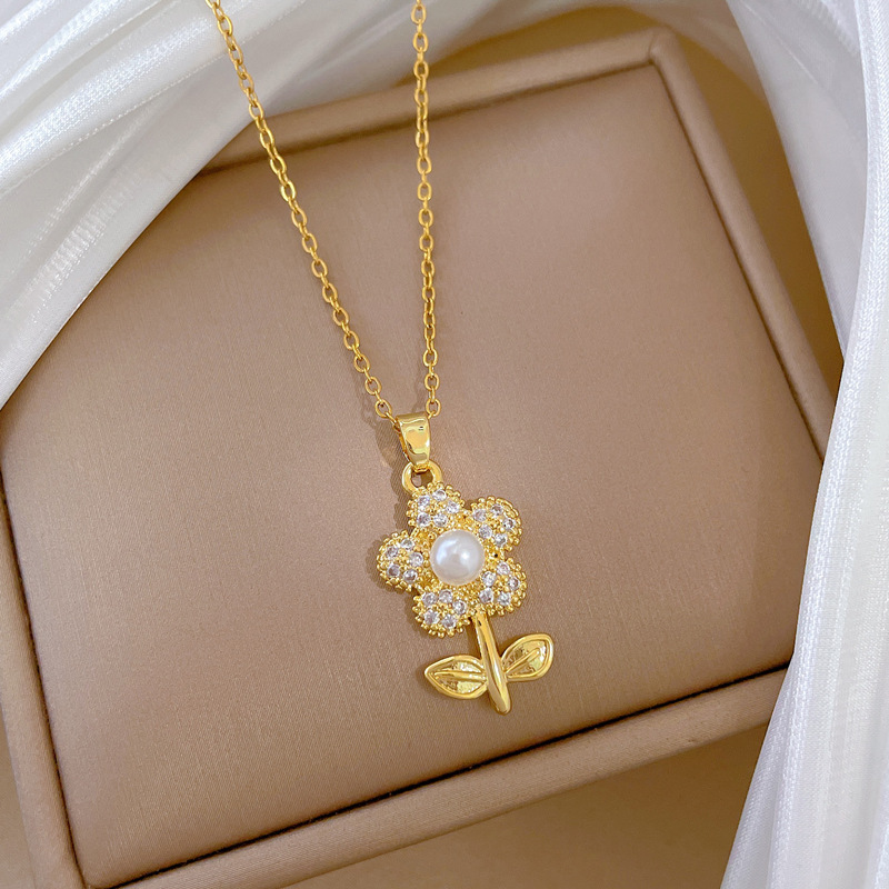 Parure collier et boucles d oreilles de luxe avec diamants_voghion.com
