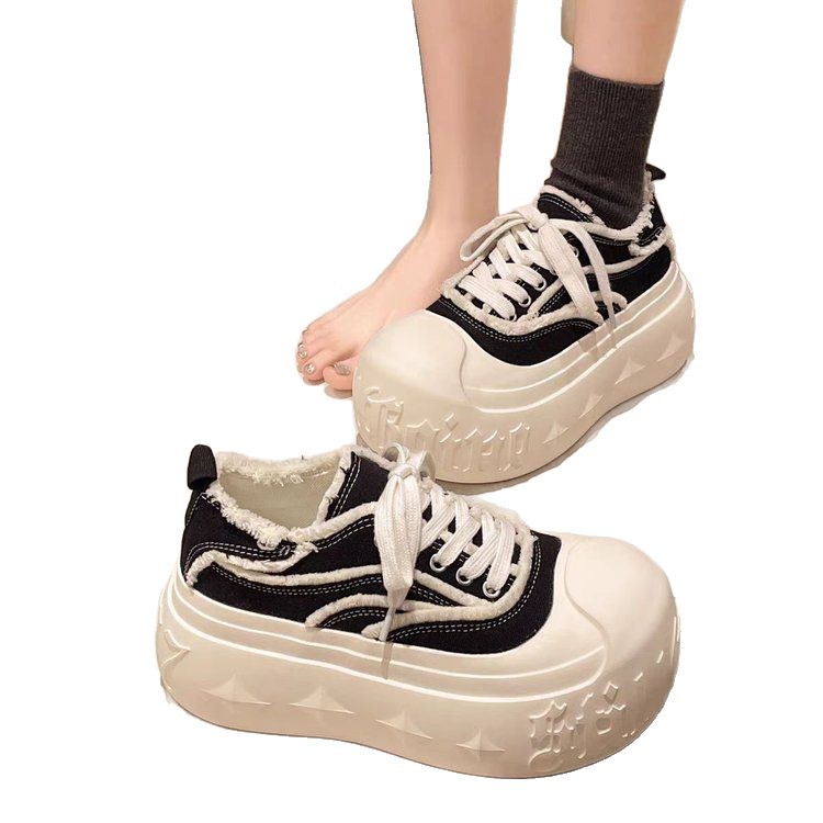 2026 verano nuevo muffin de estilo estilo estilo estilo de moda versátil zapatos de lona denim de cabeza grande zapatos de pan chic