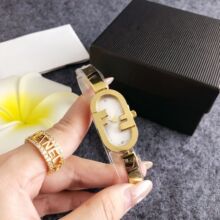 ��ɫ��Բ˫F��ĸ�ֱ����������ʾ����������ٴ�ͨ��Ů����ó����