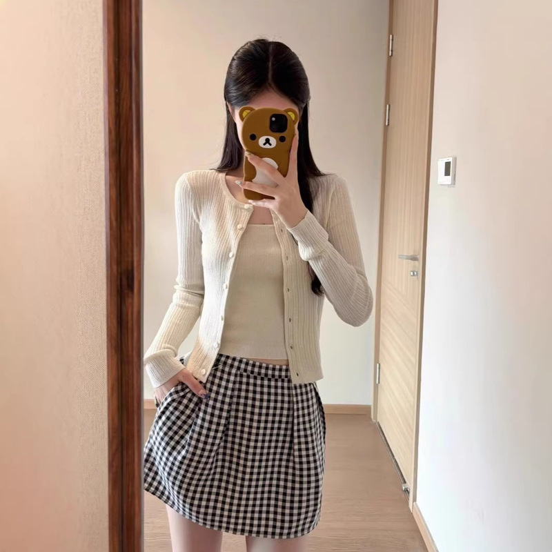 2026 New Early Spring Outfit: a Complete Set of Korean-Style Gentle Knit Cardigan and Plaid Suspender Skirt Set