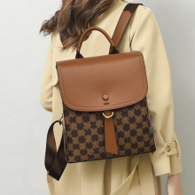 双肩包2025新款女士轻奢大容量软皮旅行背包简约时尚出行减负女包