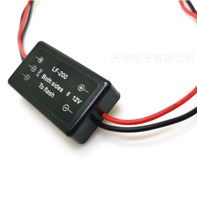Tiankun dispositivo de flash LED de coche de comercio electrónico transfronterizo adecuado para la luz de tira de luz de trabajo dispositivo de flash alterno izquierdo y derecho