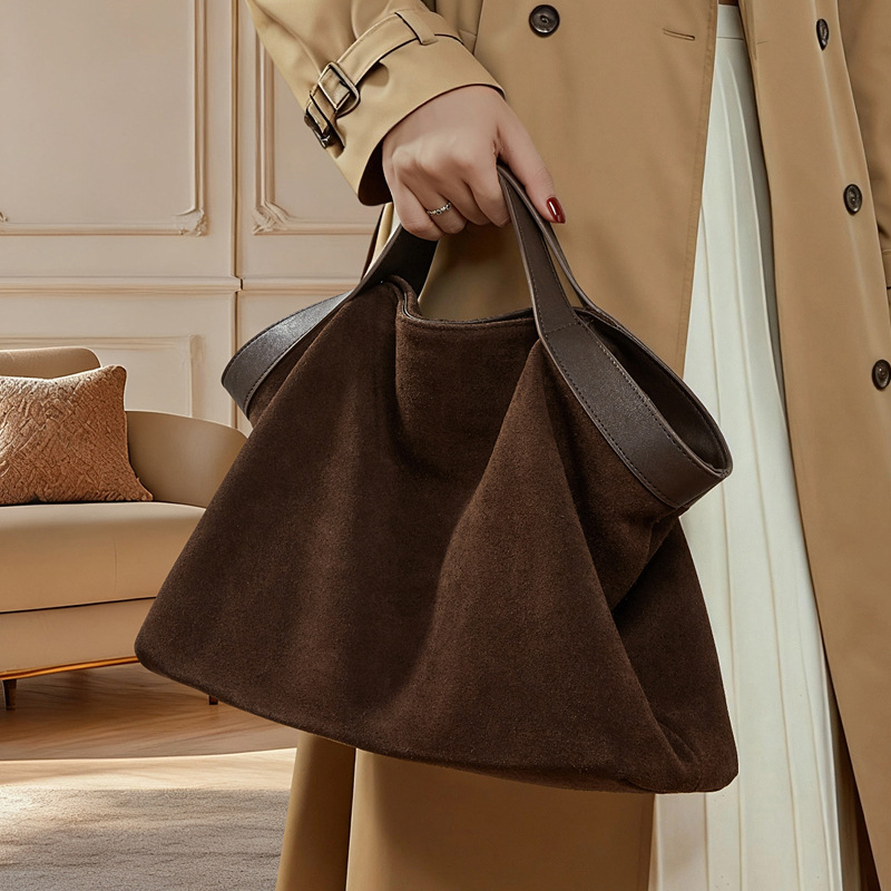 Retro Matte New Season Shoulder Bag Large Capacity Premium Texture Commuter Tote Bag Genuine Leather Women's Contrast Color Crossbody Bag