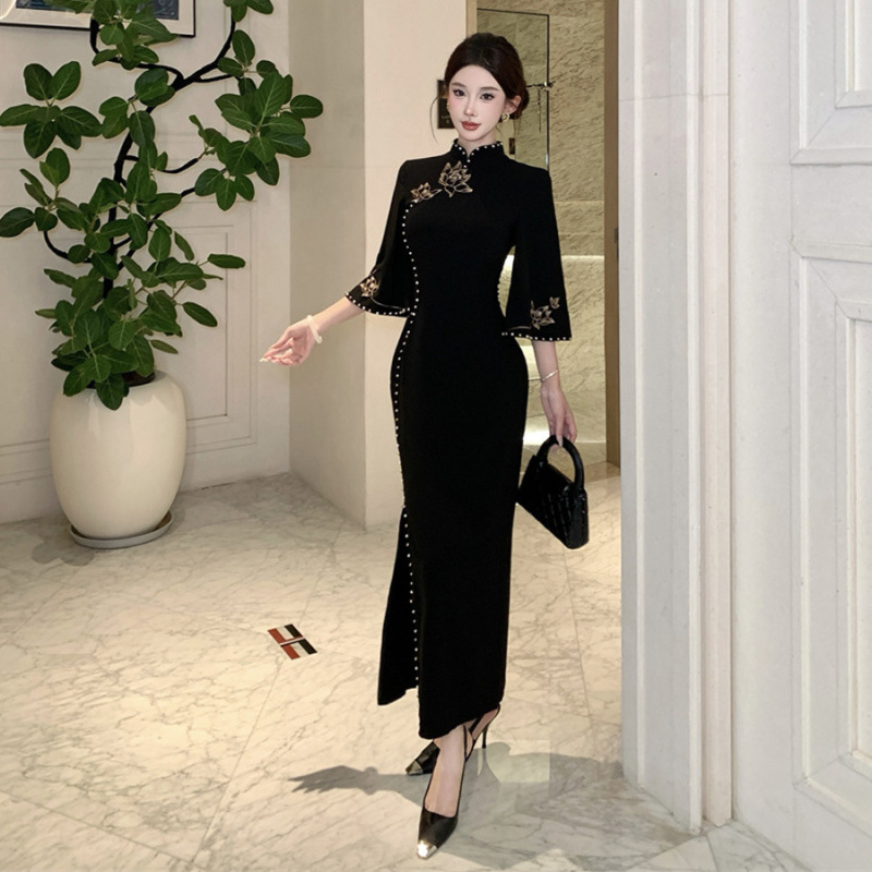 6523 European and American Cross-Border Export Women's Clothing Chinese Retro Embroidered Cheongsam Celebrity Beaded Figure-Flattering Slit Dress