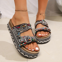 2025夏新款跨境外贸松糕厚底拼色水钻珠子双扣软木一字拖鞋大码女