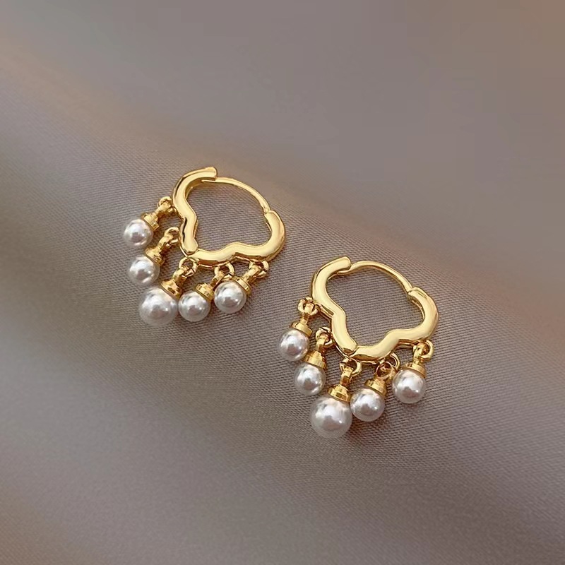 Elegant S925 Silver Cloud Pendant Earrings With Pearls And Tassels_voghion.com