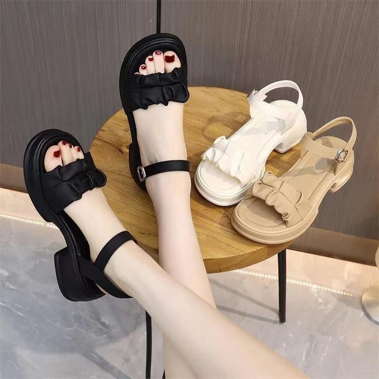 Sandalias de mujer de verano nuevo hadas 2026 sandalias suaves con suela gruesa zapatos de playa casuales de moda