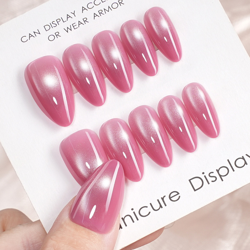 Cat-eye press-on nails with glass bead shine, brightening effect, short almond-shaped finished fake nails, ice-clear cat-eye nail tips