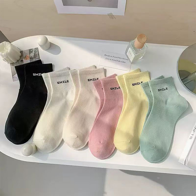 Smile Thin Solid Color Women's Socks Paired with White Sneakers, Combed Cotton Women's Simple Sports Short Breathable Comfortable Socks