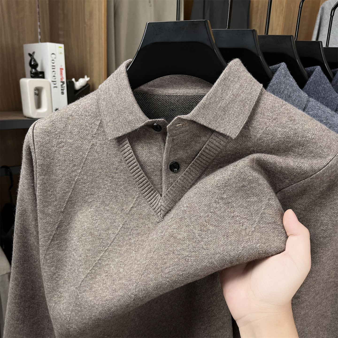 Branded men's sweater with shirt collar, faux two-piece design, 2026 autumn/winter new model, jacquard knit, thickened and warm base layer knitwear