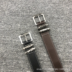クロロ針バックルベルト男性ローラー抜きつるパンクカップルモデル女性ベルトスター同タイプパンチレトロ