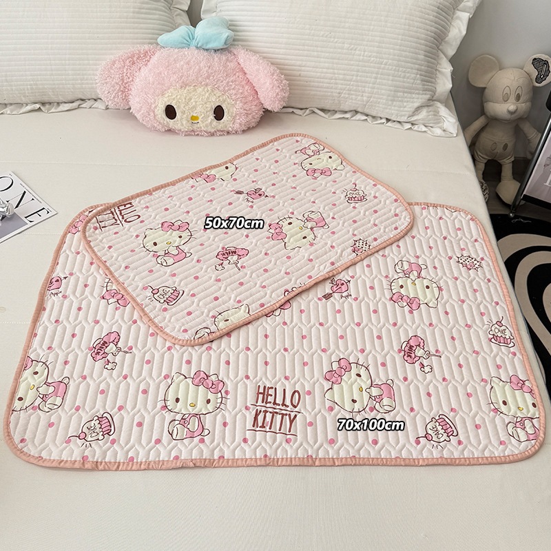Popular Cute Oreo Bear Baby Anti-Slip Waterproof Thin Pad for Girls, Anti-Side-Leakage Washable Nursing Pad for Menstrual Periods