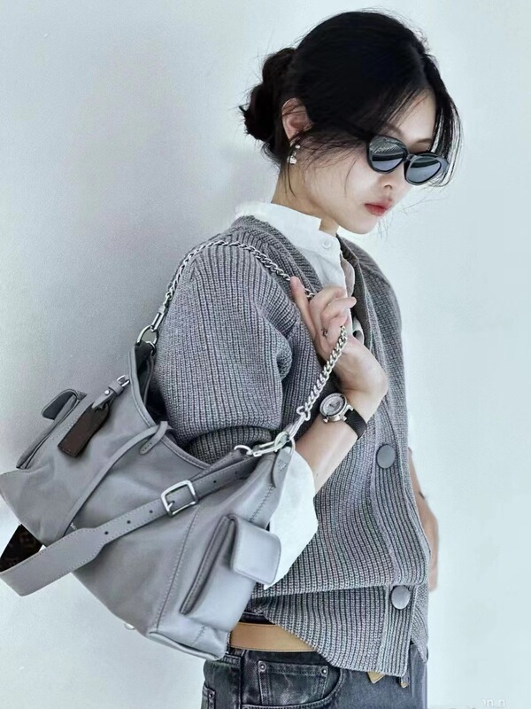 原厂皮高版本L&V家黑武士大牌包单肩斜挎腋下女包carryall专柜品|undefined