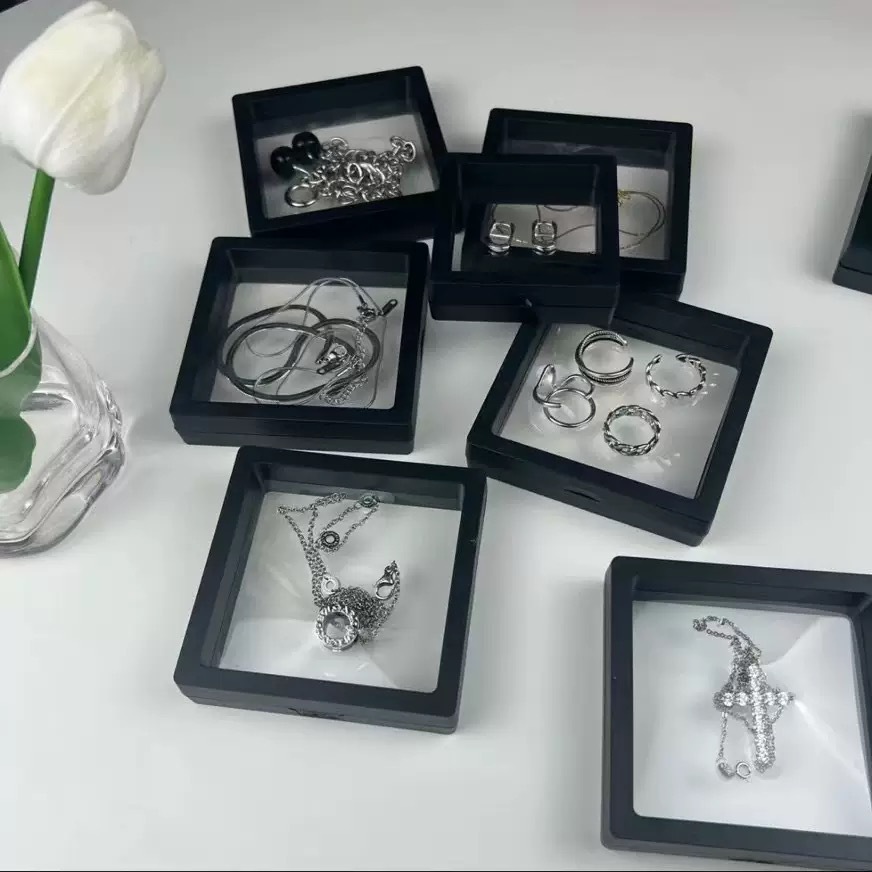 Caja de joyería pendientes collar anillo relojes polvo portátil cinturón recomendado Ouyang Nana