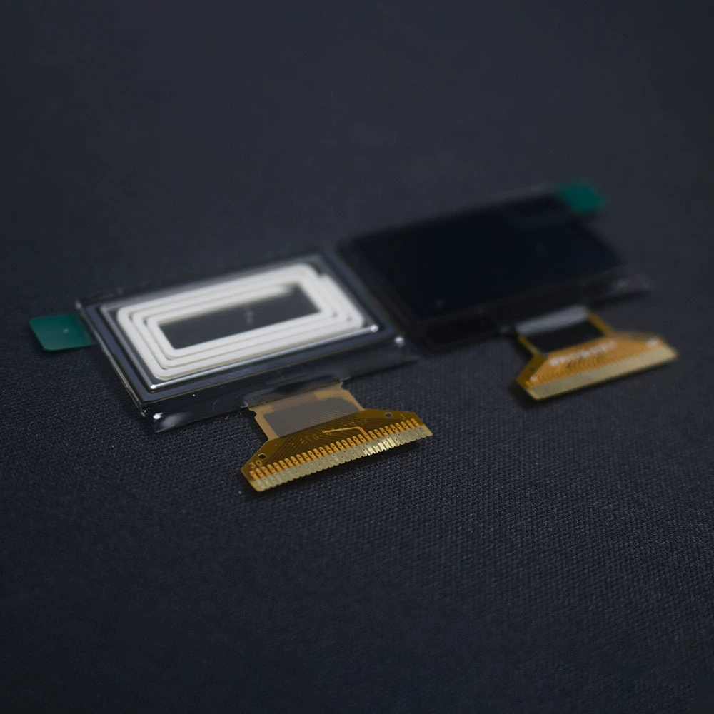 "1.3 -дюймовый LCD OLED дисплей 12864 ультратонкий дисплей SPI/MCU чёрный фон синий текст белые символы"