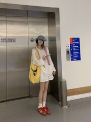 韩系松驰感减龄条纹披肩宽松长袖T恤半身裙裤女2025秋季时尚套装