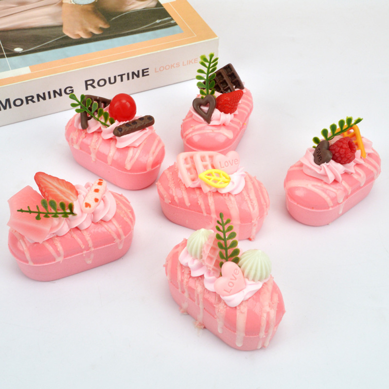 食品冷蔵庫マグネット PU クリームストロベリーケーキマグネット付きケーキルームデザートショップ装飾品冷蔵庫マグネット模擬食品|undefined