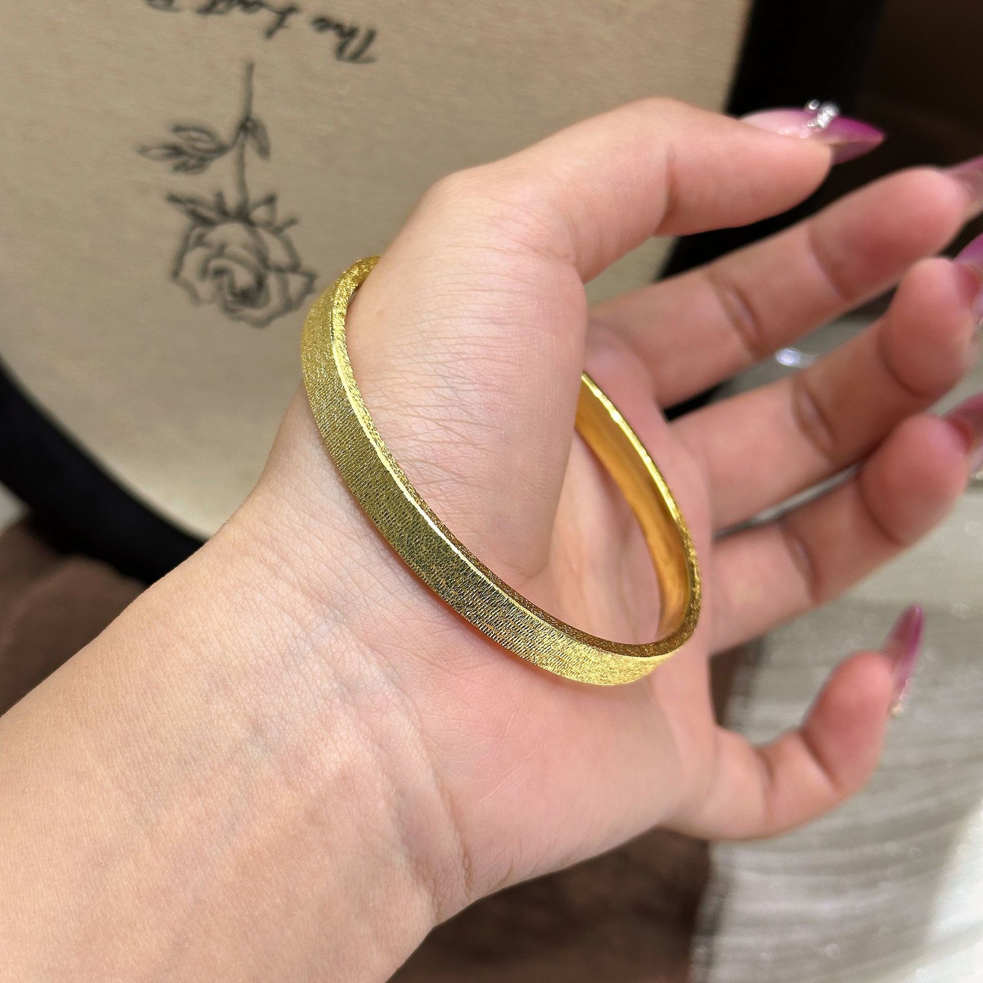 Brazalete estampado forjado cerrado