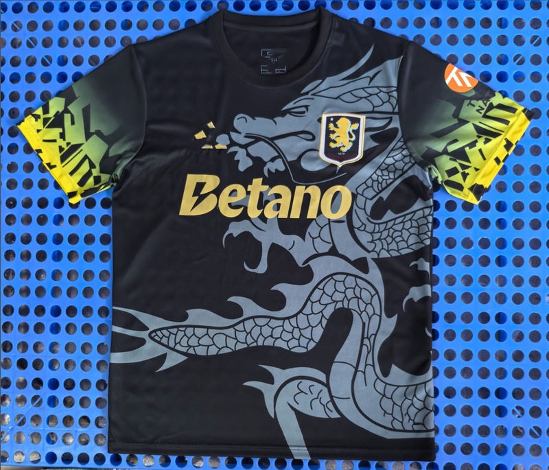 ホットサッカーユニフォーム 2526 トレーニングスーツ スペシャルエディション 記念版 プレゲームスーツ ジャージ 半袖 クローバー|undefined