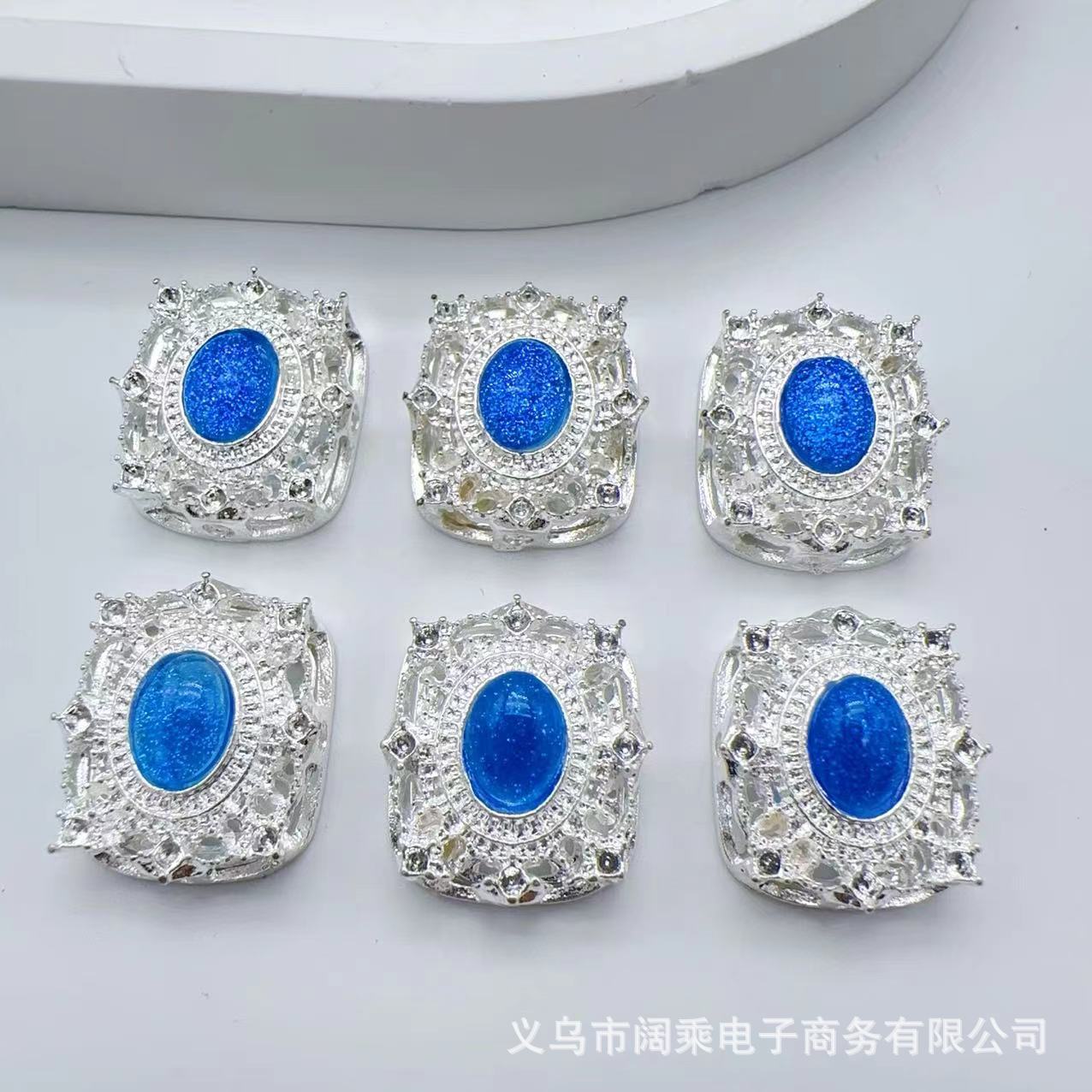 ダイヤモンドの長い方の大きい魔の箱の多い八穴のジルコニウムのdiyの手作りのビーズのブレスレットのネックレスの合金のアクセサリーのビーズの部品