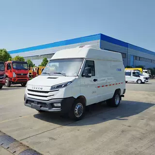面包式冷藏车价格 厢长2.1米 农产品酸奶冷鲜肉冷藏车