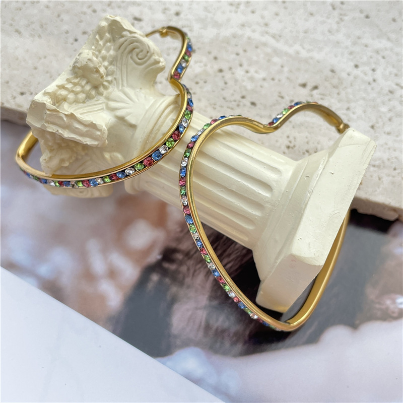 Exaggerated Heart Shape Titanium Steel Plating Rhinestones Hoop Earrings 1 Pair