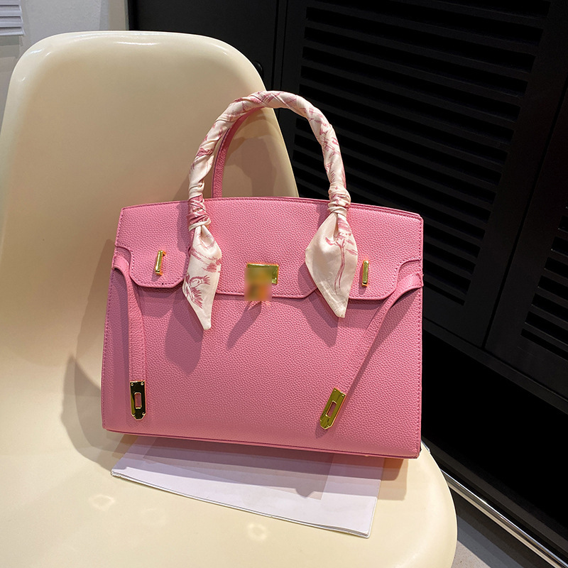 Gran capacidad de Kelly bolso para mujeres 2026 nuevo nicho de lujo viaje ligero bolso de hombro de alta sensación bolso de mujer