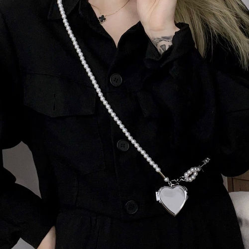 Ins style pearl waist chain cross-body strap for women, versatile and fashionable heart-shaped pendant decorative belt skirt suit accessories