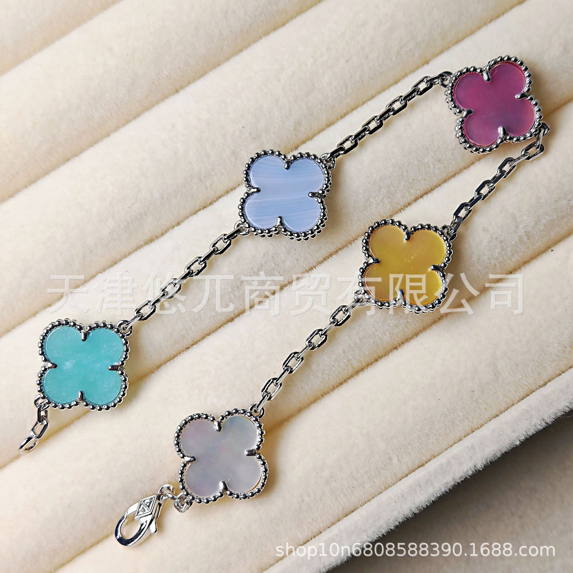 新款精品五色五花四叶草手链ins风小众轻奢高级花朵手链