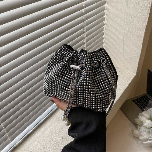 Internet celebrity retro popular bright diamond strap bucket bag for women summer  new fashion trendy ins single shoulder crossbody bag