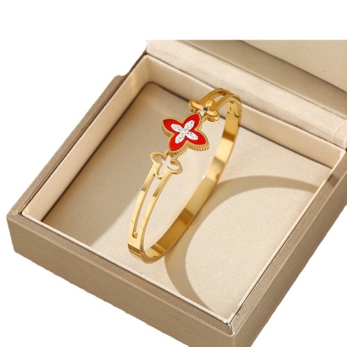 Titanium steel four-leaf clover fashionable rhombus diamond-hallmarked four-leaf clover bracelet for women, unique design with a sense of luxury, lucky clover bracelet