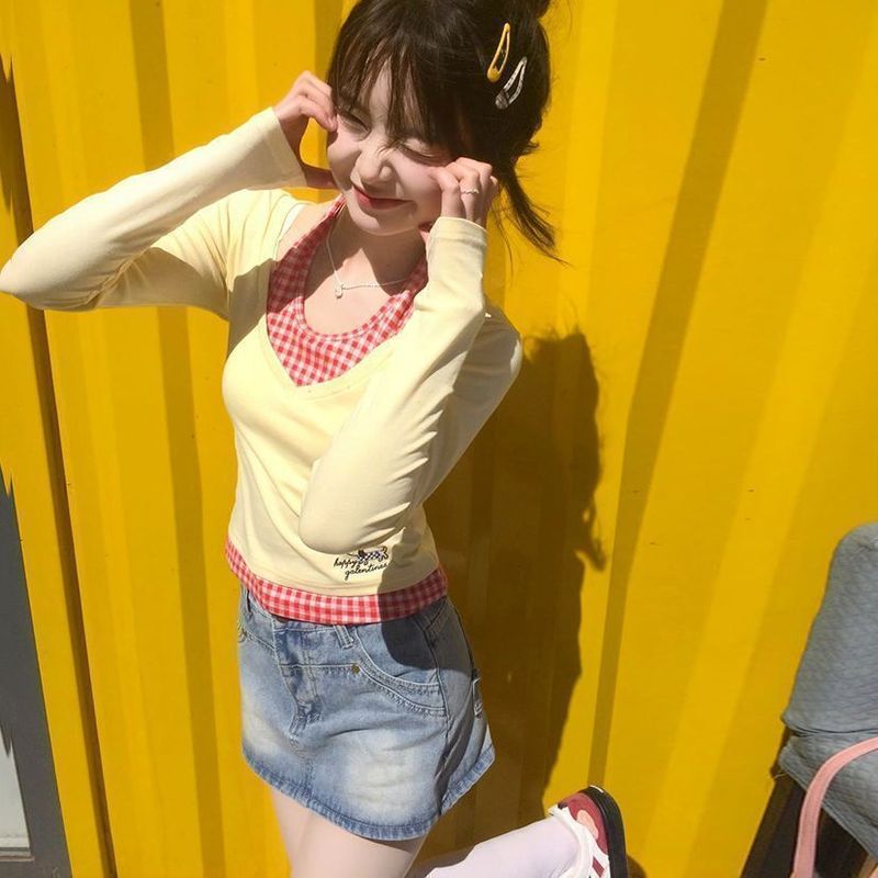 刺绣假两件挂脖短袖t恤女夏季设计感小众修身独特别致收腰短上衣|undefined