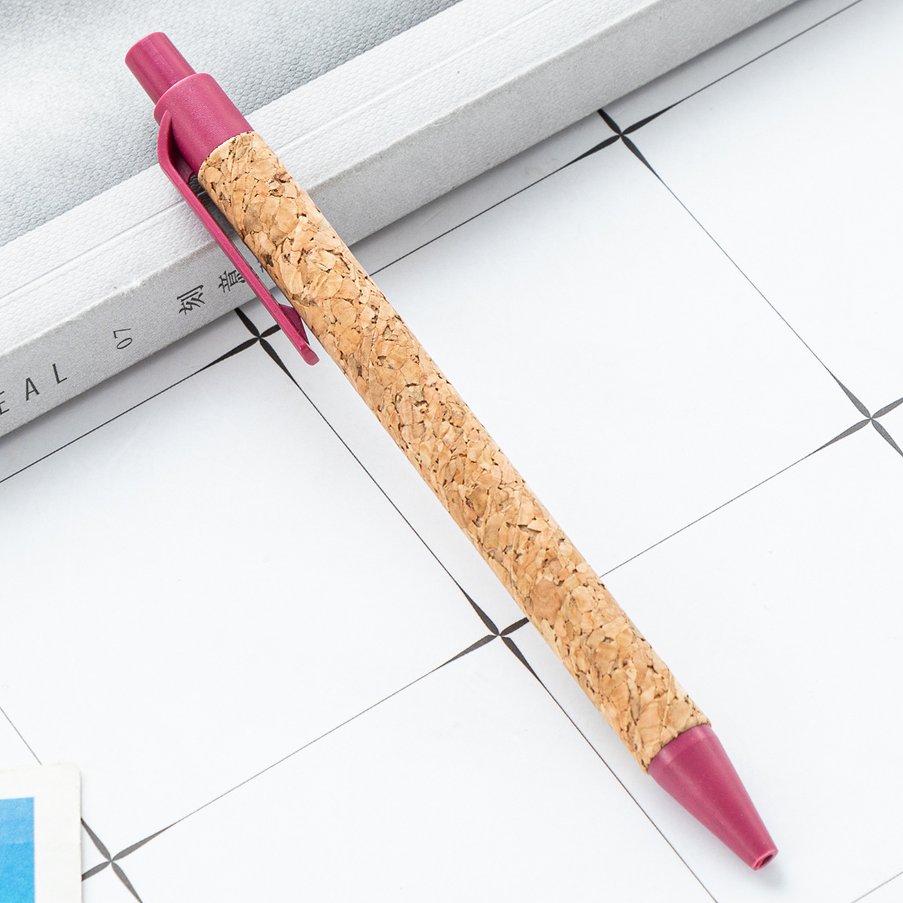 Nuevo bolígrafo de madera plástico corcho de paja bolígrafo de bolas al por mayor regalos promocionales publicidad bolígrafo