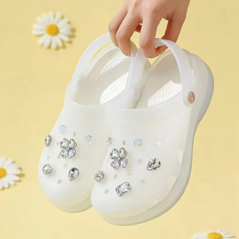 5cm Women's Non-Slip Garden Shoes with Floral Design, Jelly Shoes for Women, Outdoor Beach Sandals, Women's Floral Clogs for Summer 5cm Women's Non-Slip Garden Shoes with Floral Design, Jelly Shoes for Women, Outdoor Beach Sandals, Women's Floral Clogs for Summer
