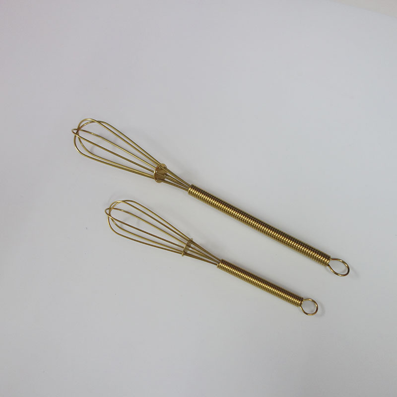 Stainless Steel Manual Egg Beater With Titanium Coating Durable_voghion.com