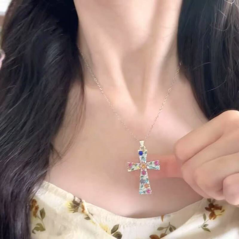 辣妹十字架项链彩色花朵十字架项链女轻奢时尚小梅花吊坠锁骨链|undefined
