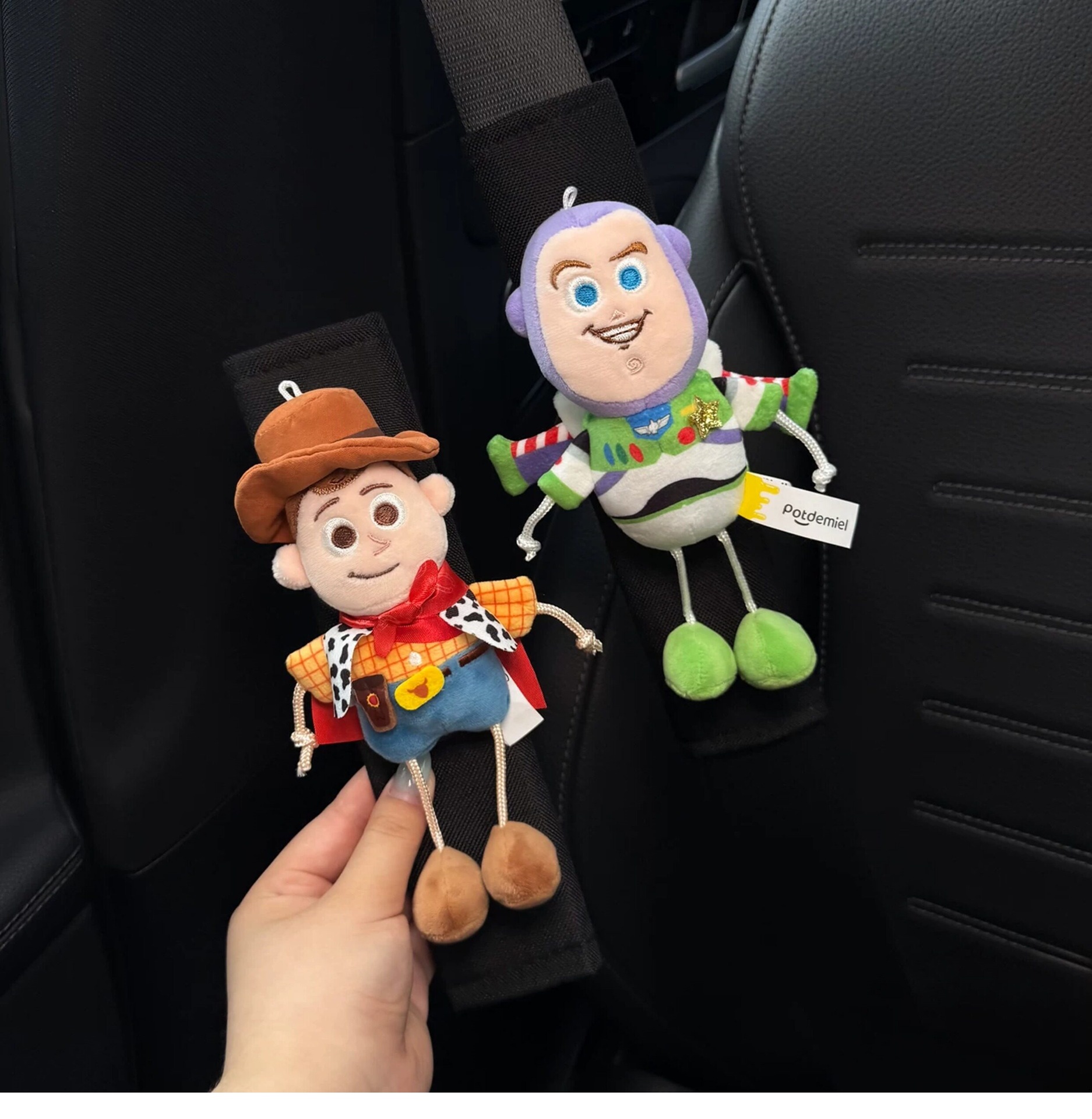 Authentic Cute Buzz Lightyear and Woody Car Seatbelt Shoulder Pads Car Decoration Anti-Dresswear Damage High-End Feel