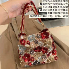 þ&通勤包包女单肩斜挎链条包红色亮片绣手提包感花朵新中式小*