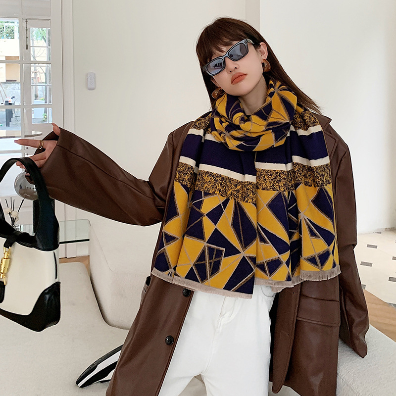 Air conditioning room shawl draped over women's 2023 new summer thin office blanket cape warm scarf dual-purpose neck protection_voghion.com