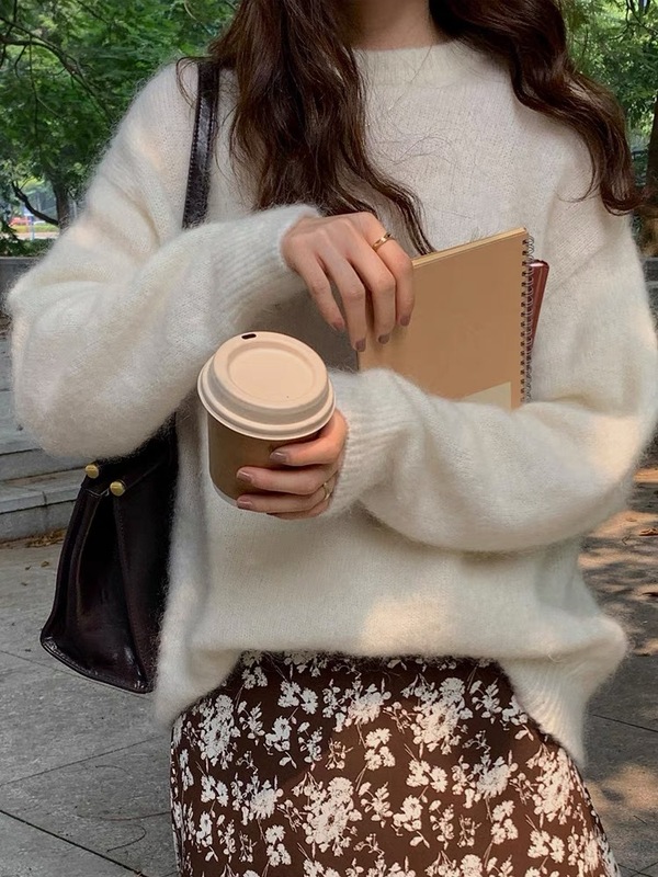 秋冬季新款高级感浣熊绒奶油蜜桃粉色毛衣女设计感慵懒风针织衫厚|undefined