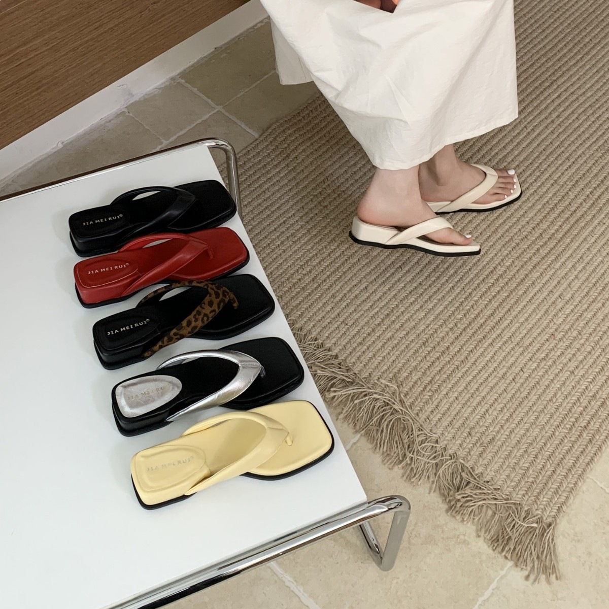 Women's Summer Outdoor Wedge Flip-Flops 2026 New Resort Style Silver Beach Shoes Square-Toed Thong Sandals For Women_voghion.com