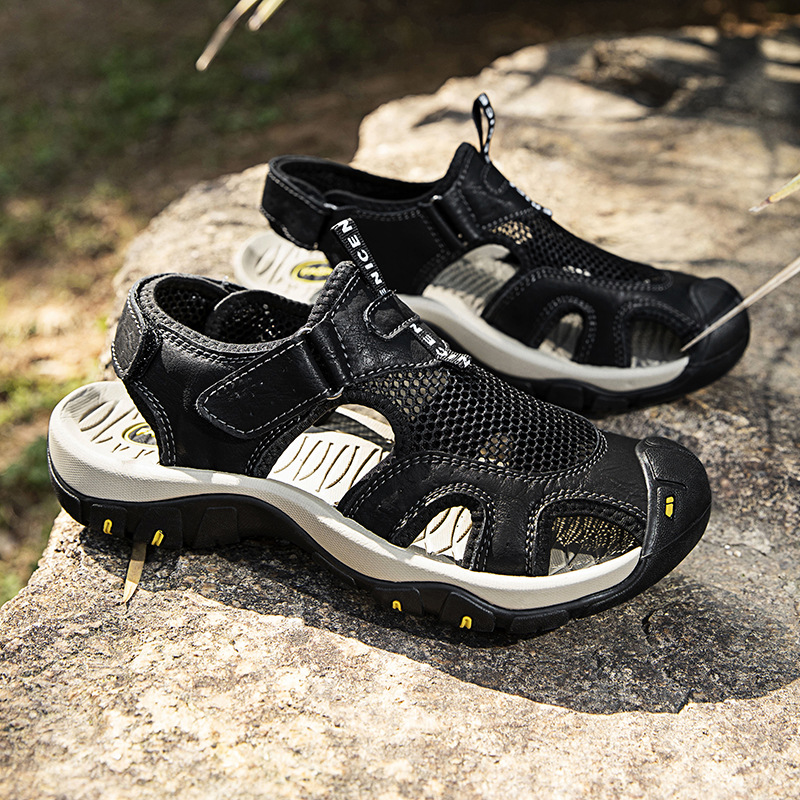 Sandálias de hombre zapatillas de cuero 2026 primavera y verano nuevo nicho de comercio exterior transfronterizo lujoso Baotou muelle transfronterizo