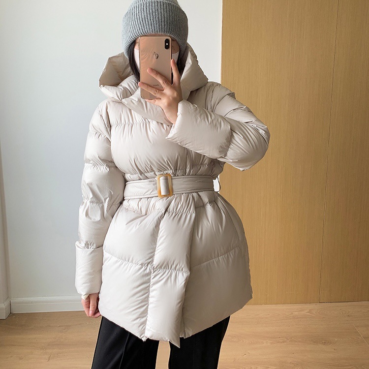Waist-Slimming Down Jacket For Women, Hooded Short Style, 90% White Duck Down, Thickened, High-End Feel, Elegant Winter_voghion.com