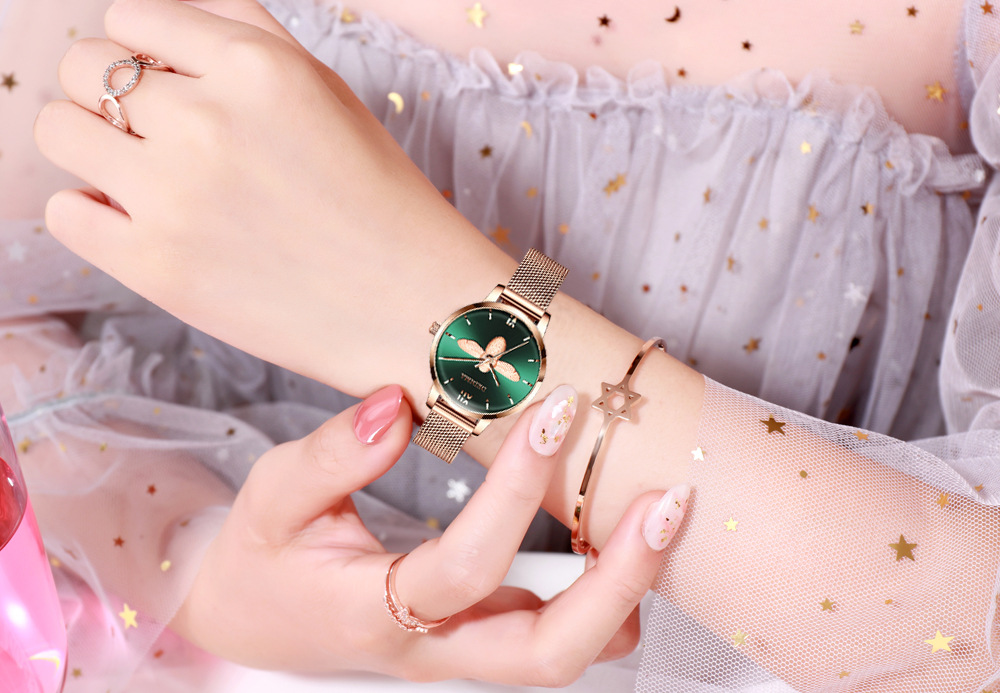 Pointer Display Type Buckle Buckle Style Round Dial Shape Banquet Occasion Elegant Bee Buckle Quartz Women's Watches