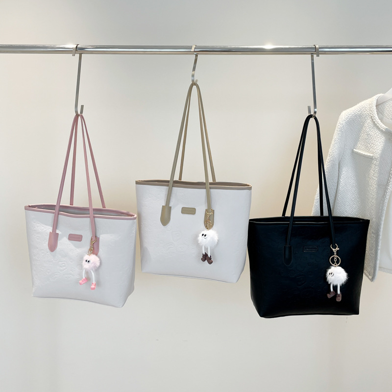 Bolso de mano de viaje al trabajo 2024 otoño nuevo bolso de hombro de estilo bolso de brazo de moda bolso de mano coreano