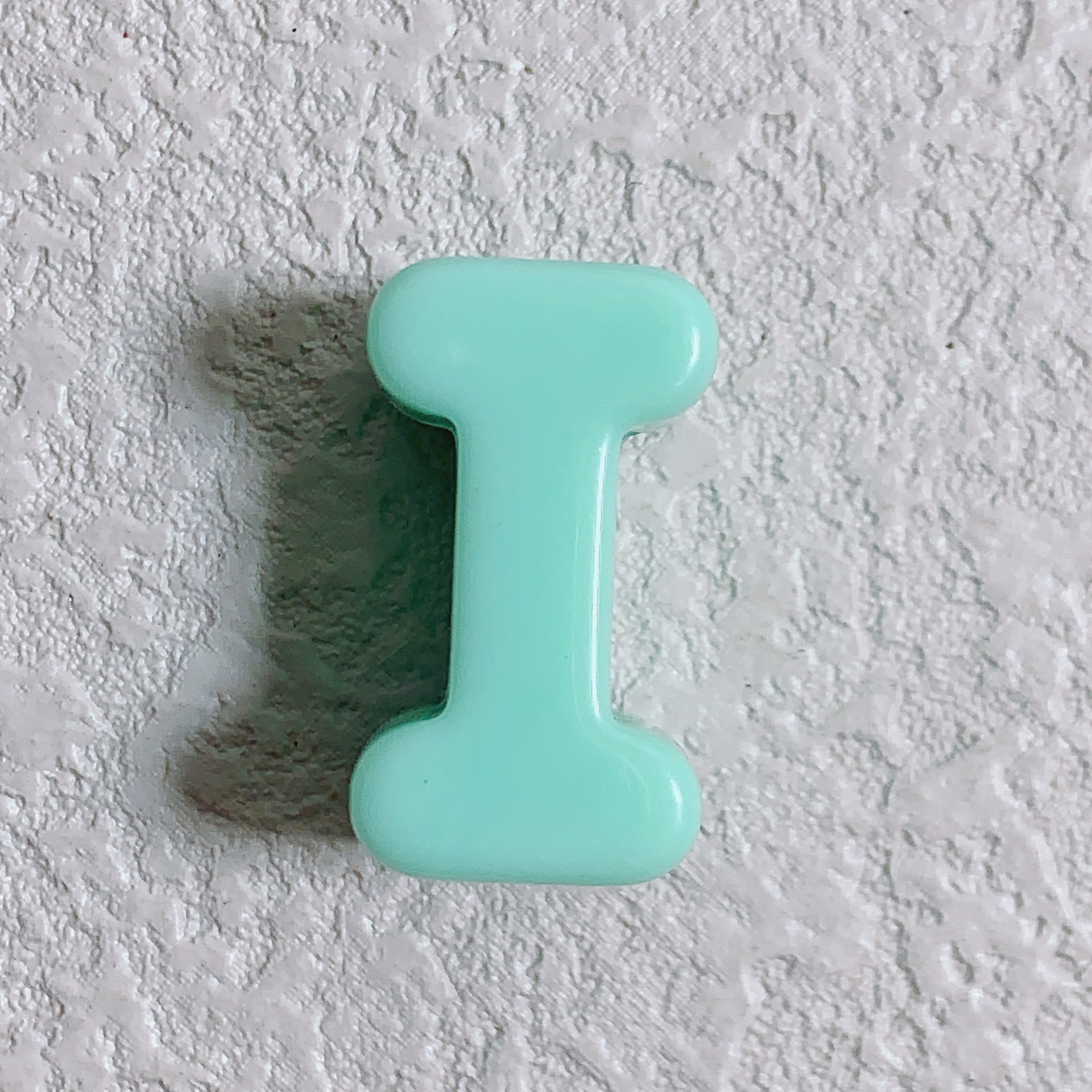 I (turquoise)